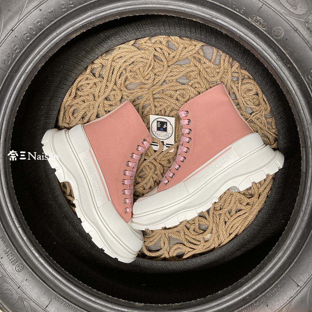 ▶ Alexander McQueen TREAD SLICK LACE UP Sneaker - Image 3