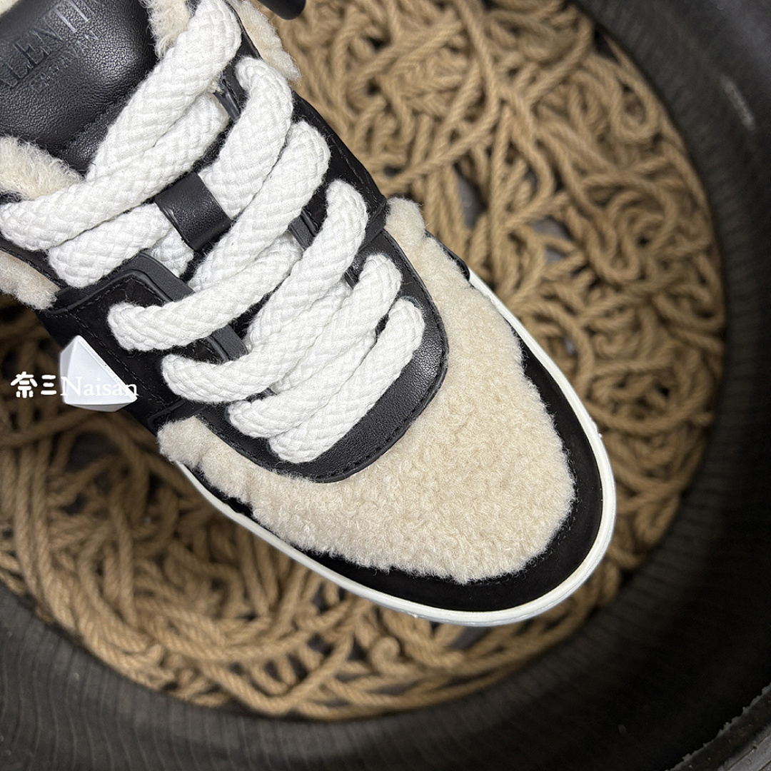 On Running One Stud Xl Low-Top Sneaker - Image 15