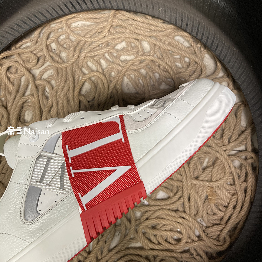 ▶ VL7N SNEAKER - Image 12