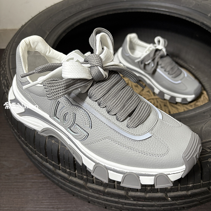 ▶ DG Country Road Sneaker, photo 1