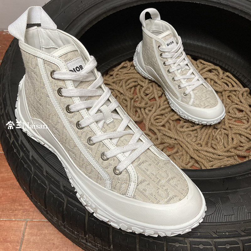 ▶ HIGH-TOP, photo 1