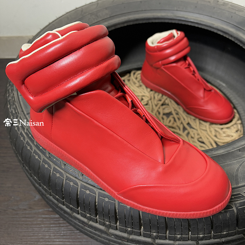 ▶ Future Sneaker, photo 1