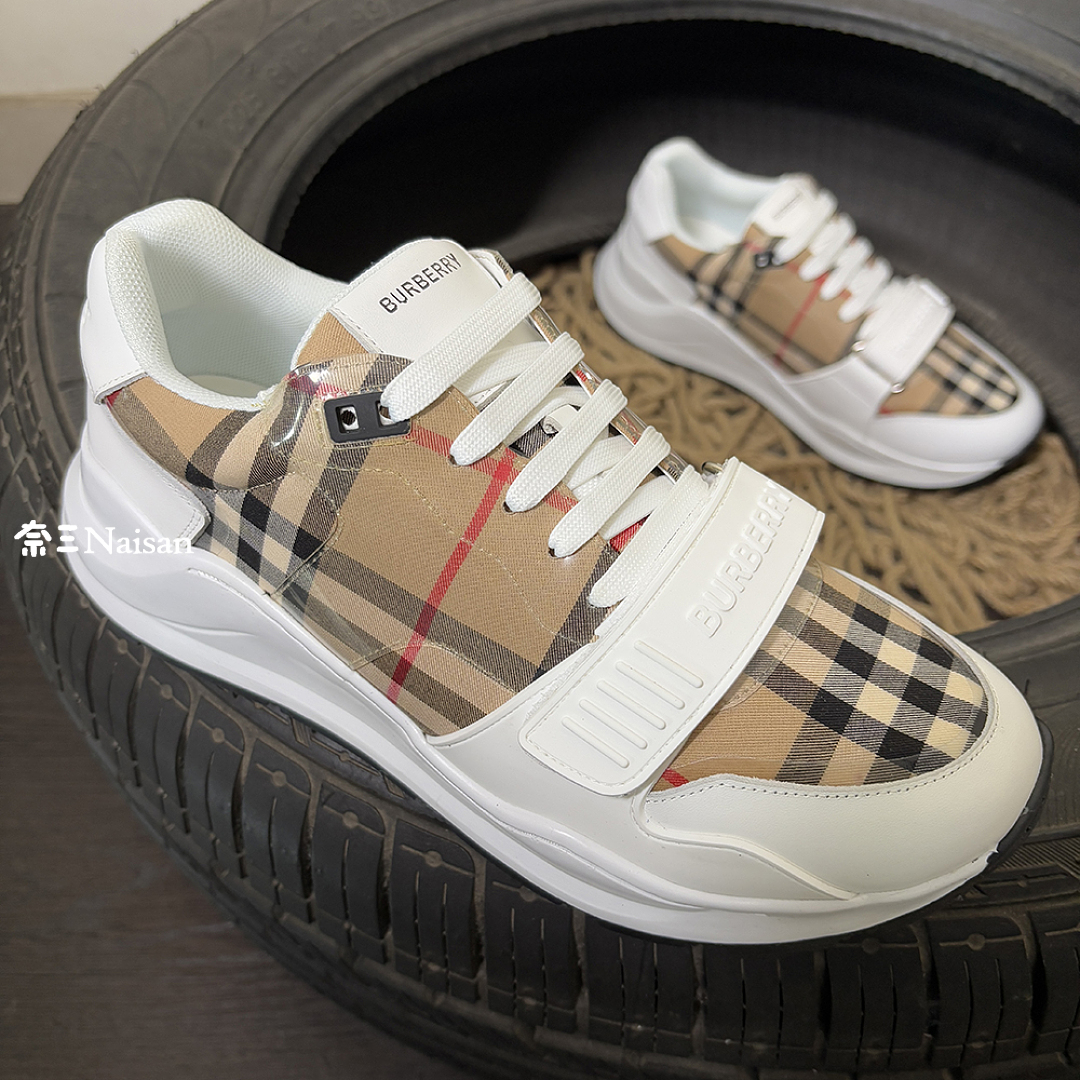 ▶ Burberry Sneakers, photo 1