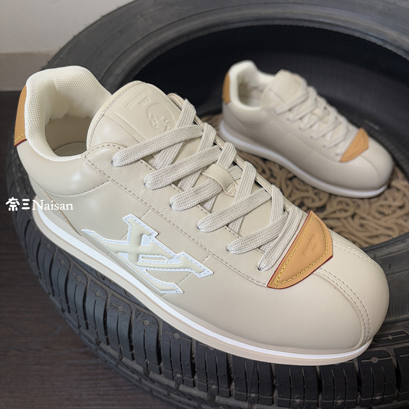 ▶ LV BUTTERSOFT Trainers, photo 1