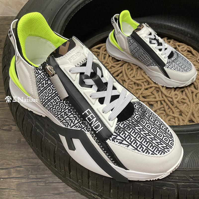▶ Flow Sneakers, photo 1