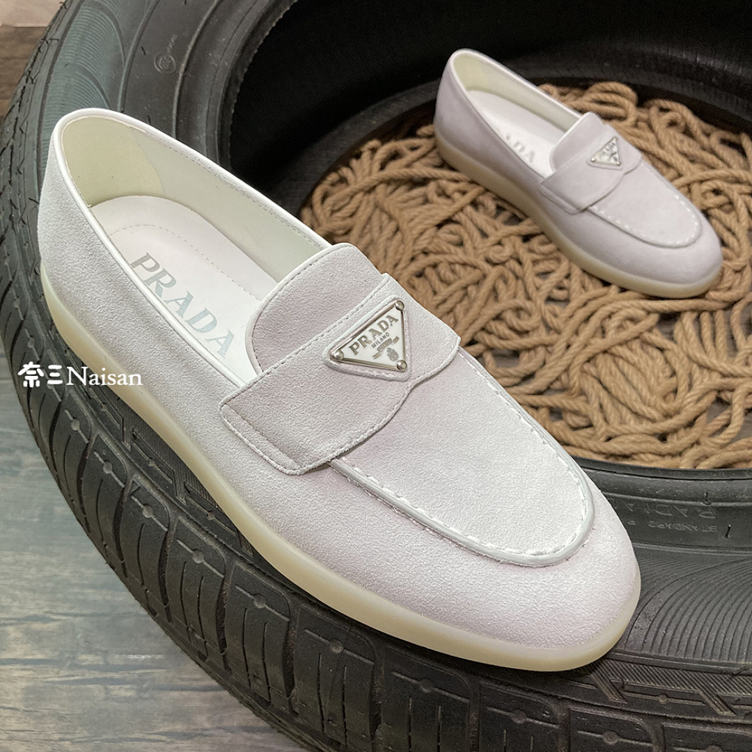 ▶ Prada Slippers, photo 1