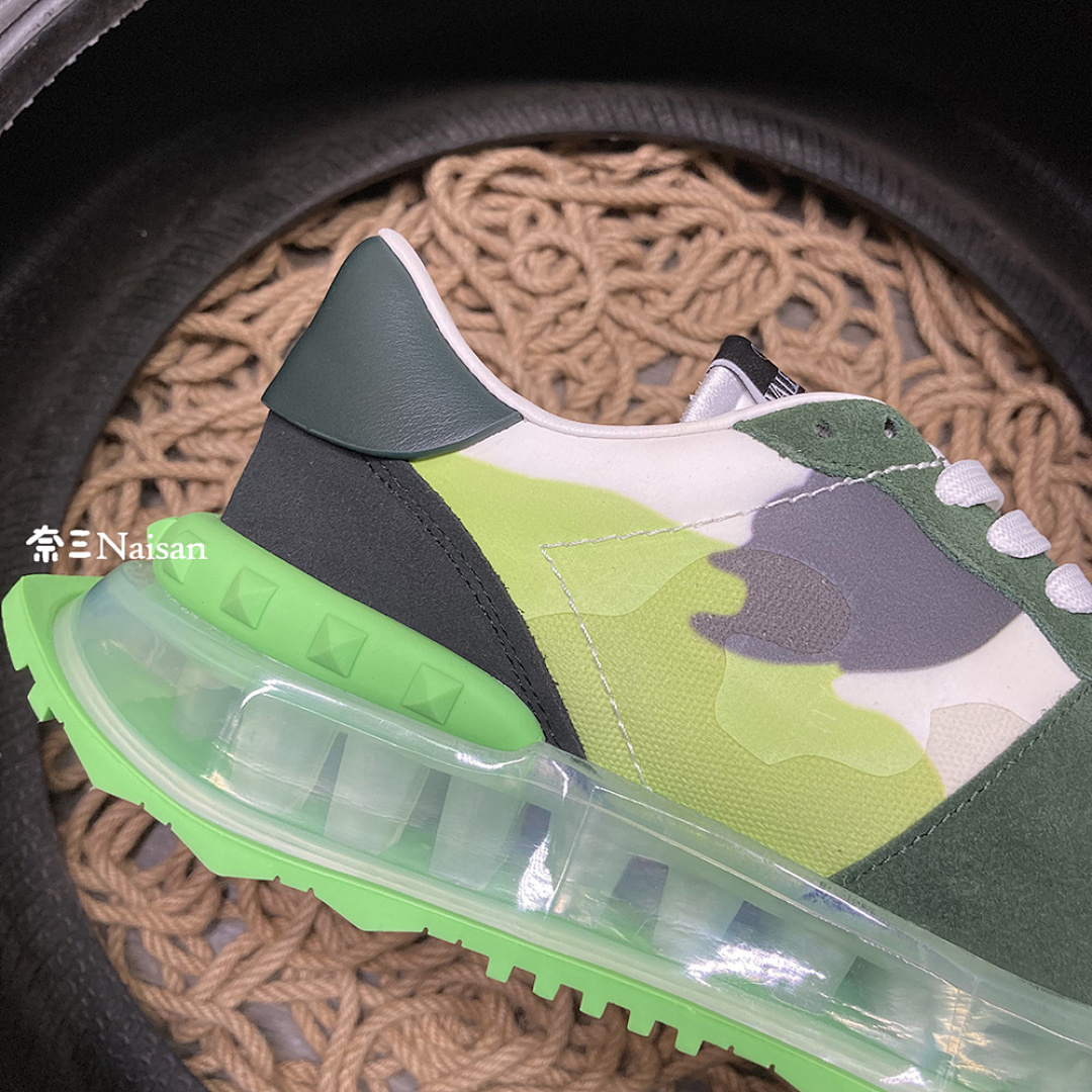 ▶ Valentino Sneakers - Image 11