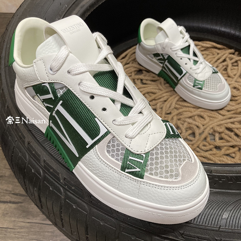 ▶ VL7N LOW-TOP SNEAKER