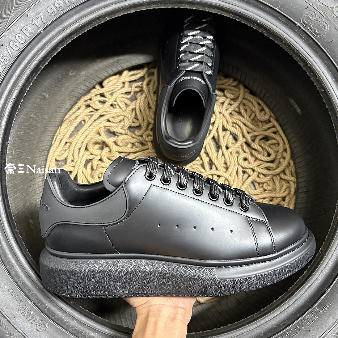 Christian Louboutin Alexander McQueen Sneaker - Image 9
