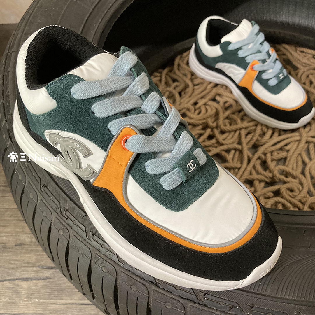 ▶ CHANEL Sneaker, photo 1
