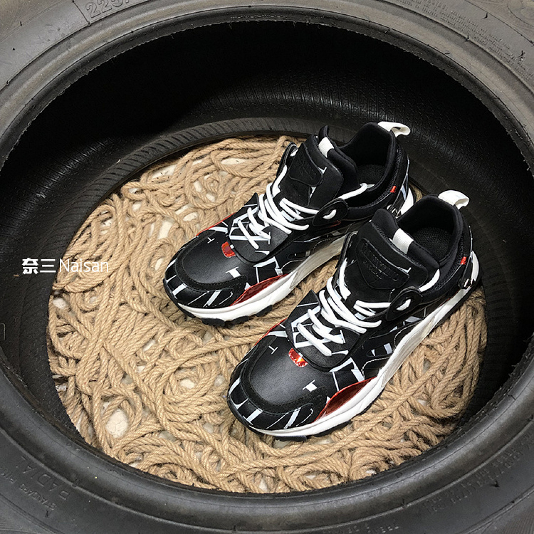 ▶ VT High Top Sneakers - Image 7