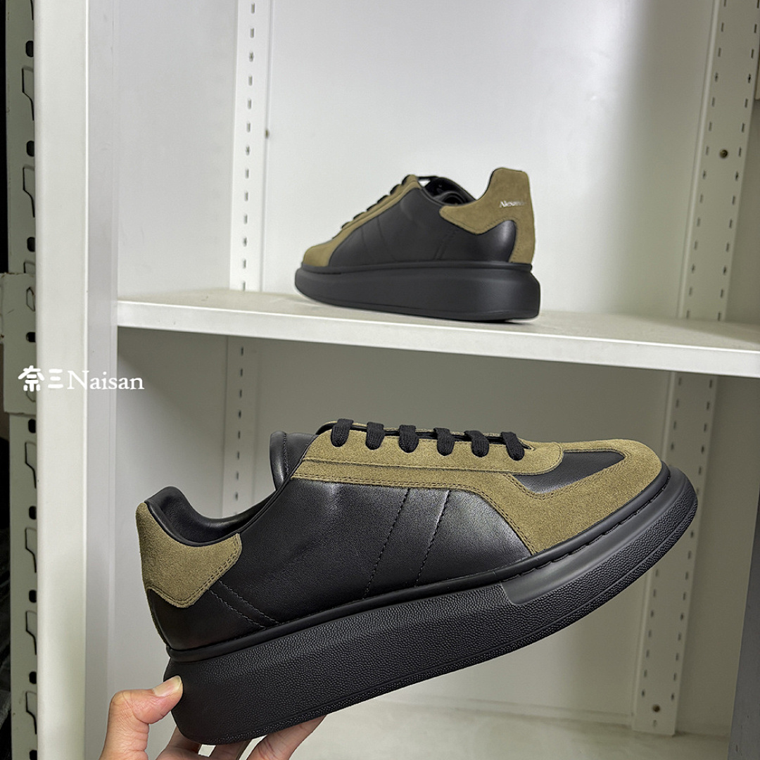 ▶ Alexander McQueen Retro Sneaker - Image 18