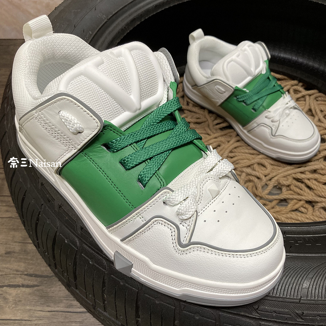 ▶ Valentino Garavani Open Skate Sneaker