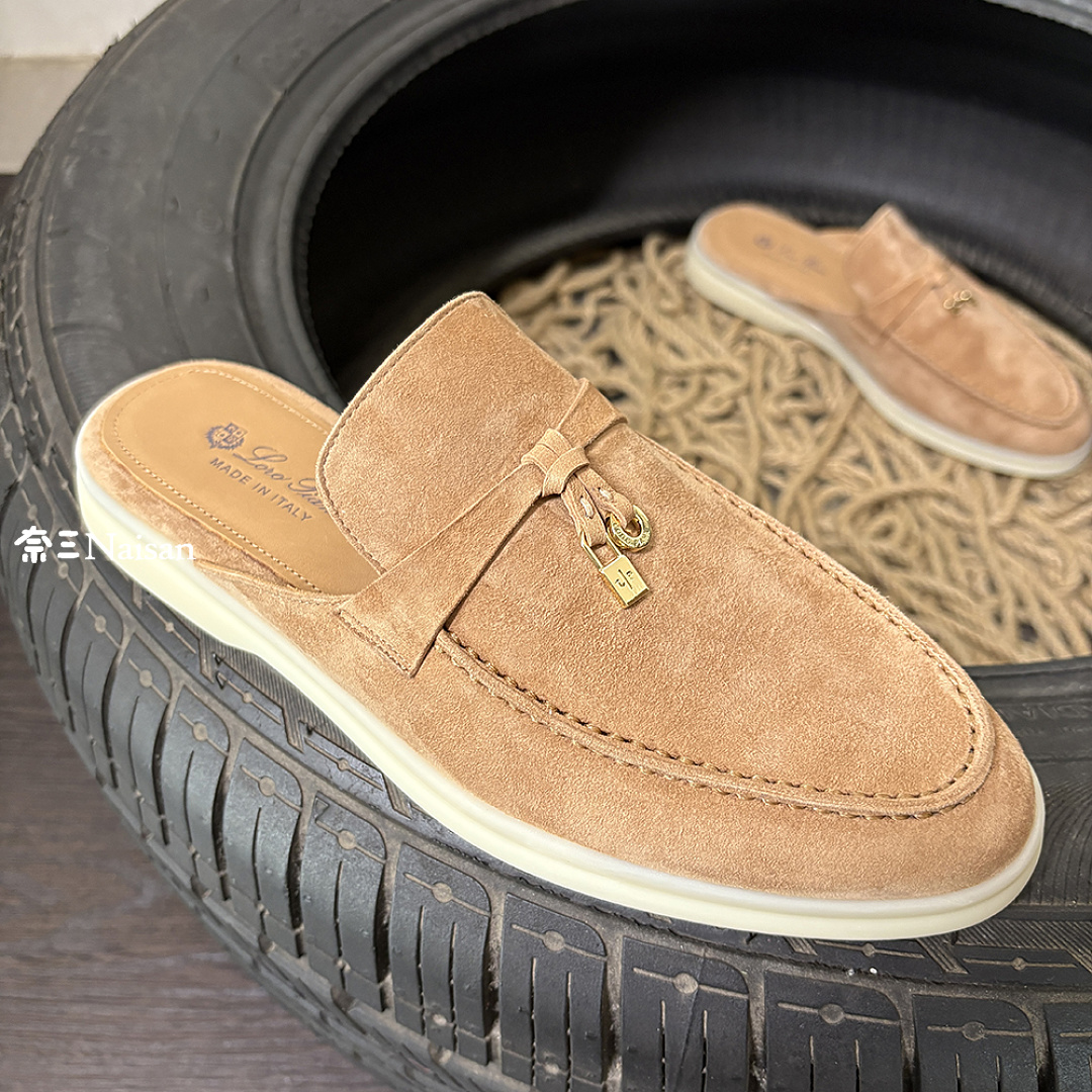 Chanel Charms Walk Babouche Loafers, photo 1