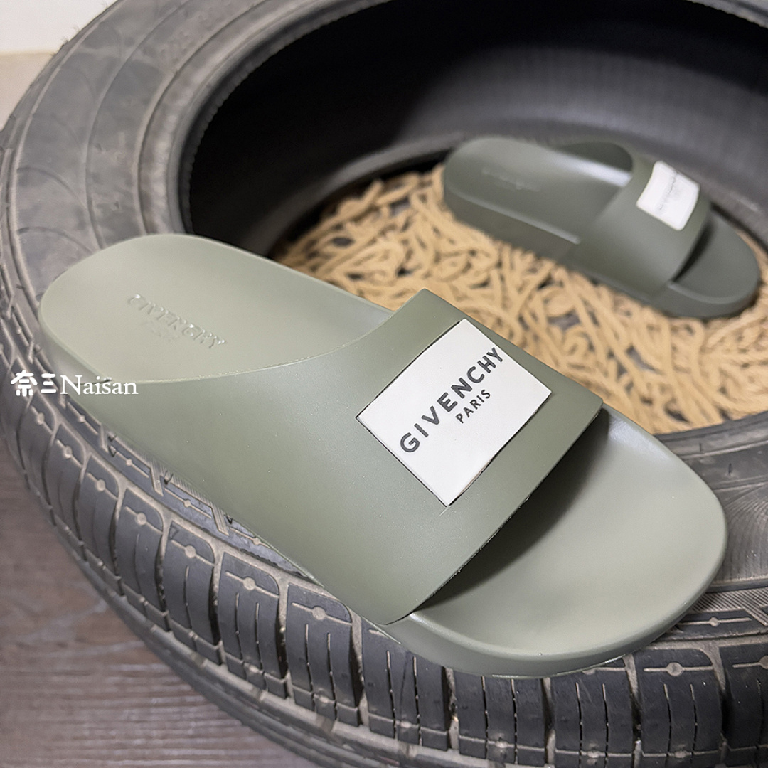 ▶ Label Slide Flat Mules In Rubber, photo 1