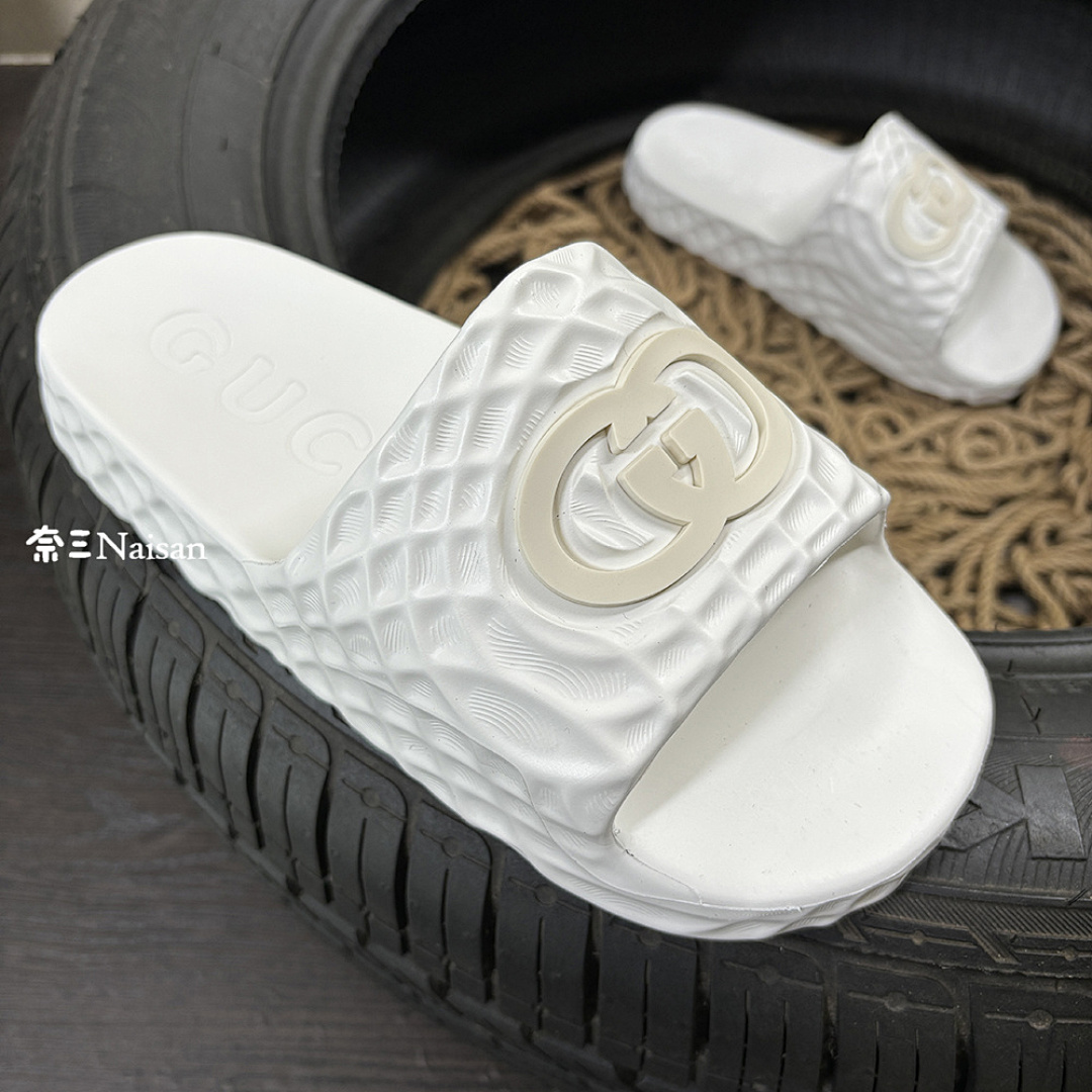 ▶ G Slide, photo 1
