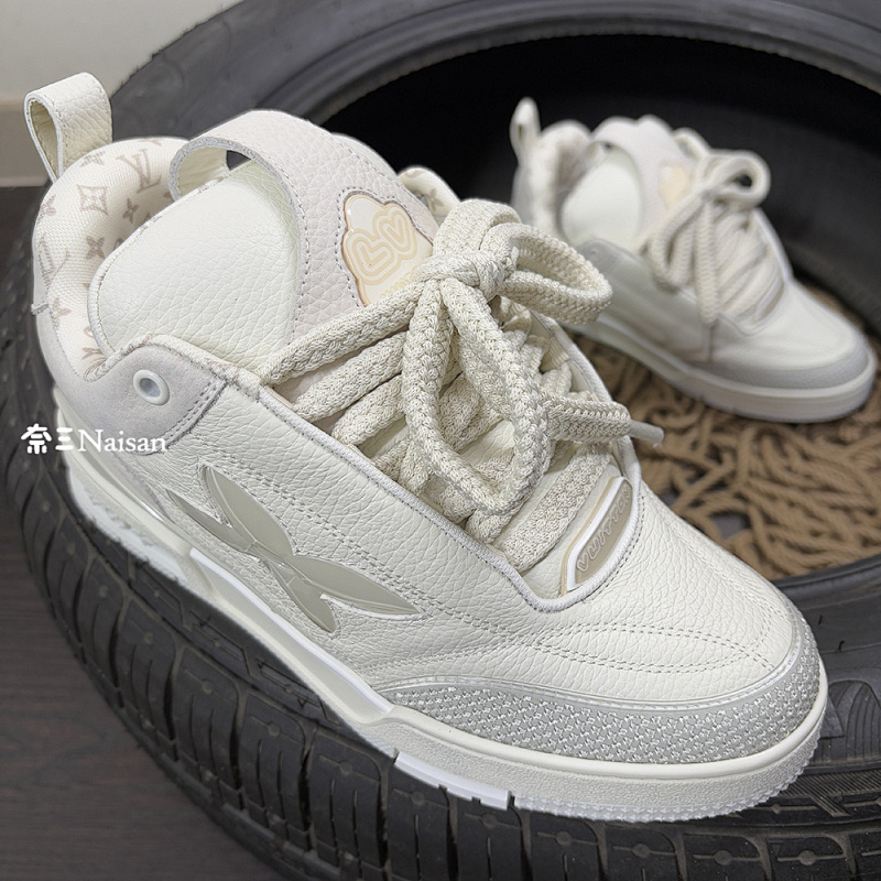 ▶ LV Skate Trainers, photo 1
