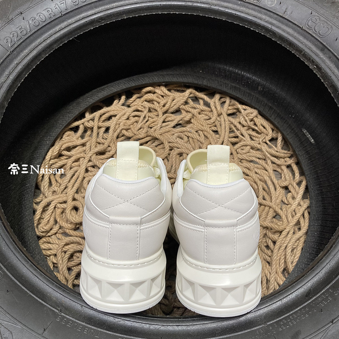 On Running ONE STUD MID-TOP SNEAKER IN NAPPA LEATHER - Image 9