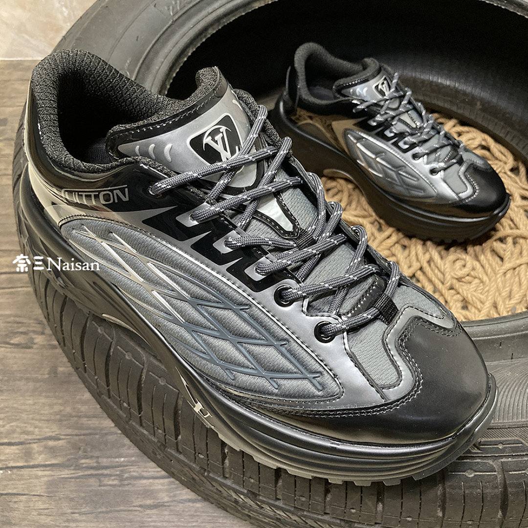 ▶ Discovery Lace Up Sneaker, photo 1