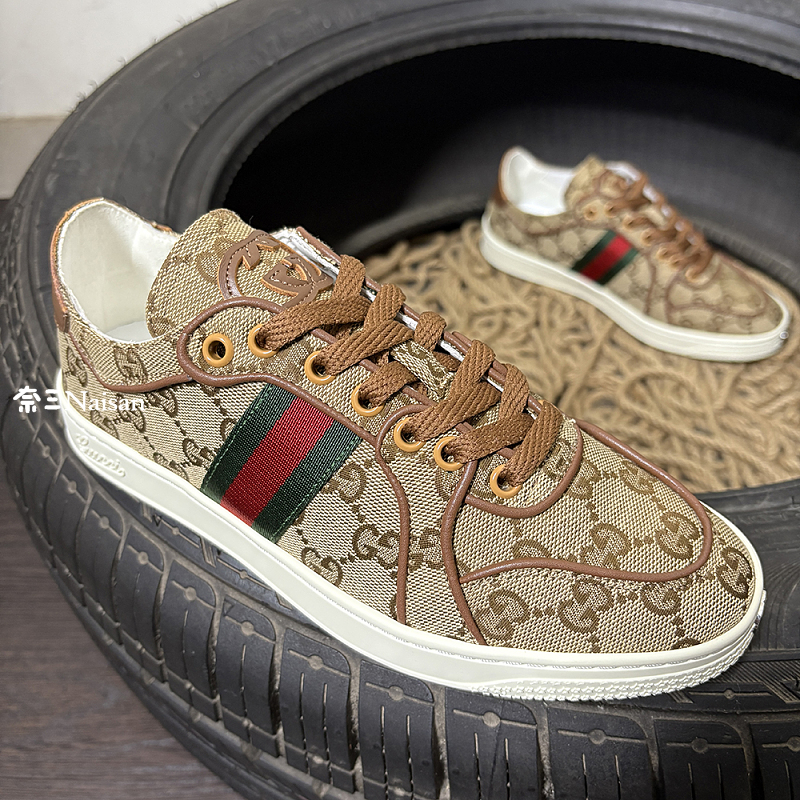 ▶ Stretch Low-Top Sneaker, photo 1
