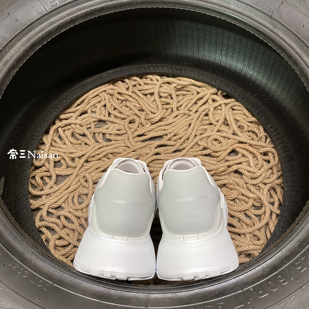 ▶ Alexander McQueen Court Trainer - Image 10