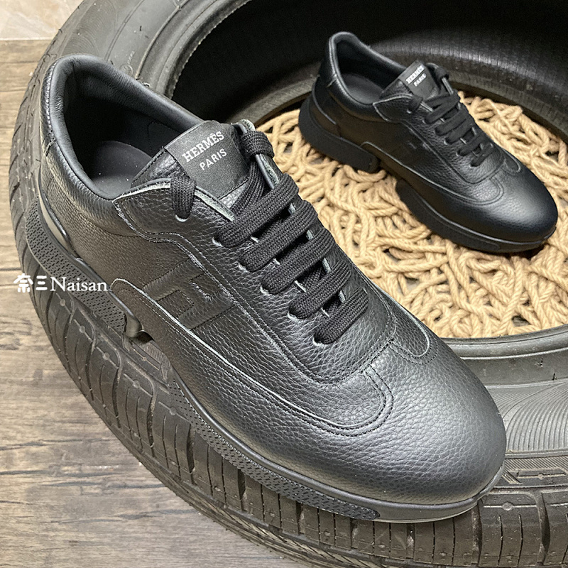 ▶ Hermes Sneakers, photo 1