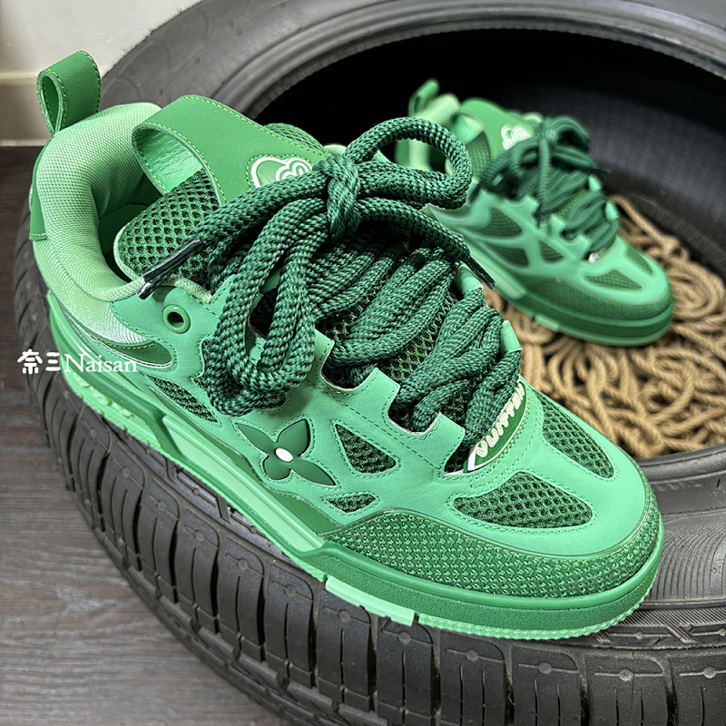 ▶ LV Skate Trainers, photo 1