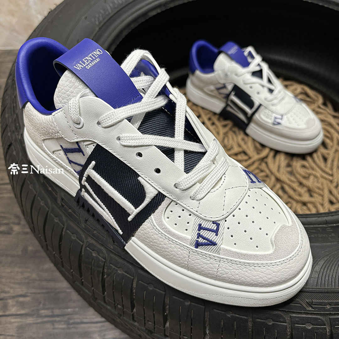 ▶ VL7N SNEAKER