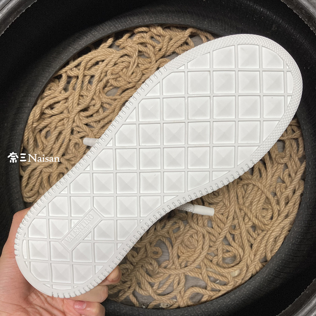 On Running ONE STUD XL NAPPA LEATHER LOW-TOP - Image 15