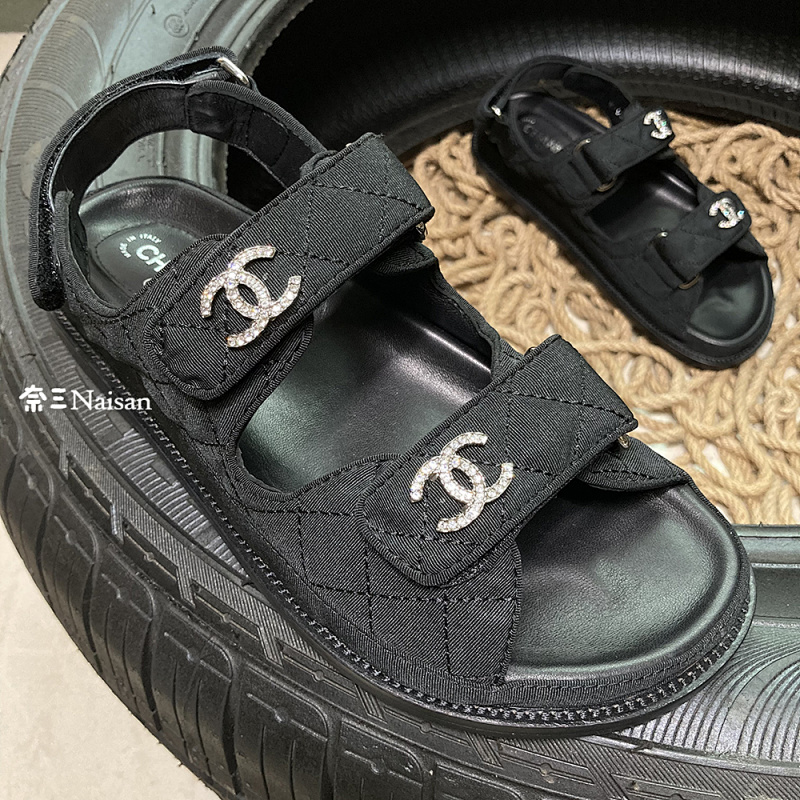 ▶ CHANEL Sandals, photo 1
