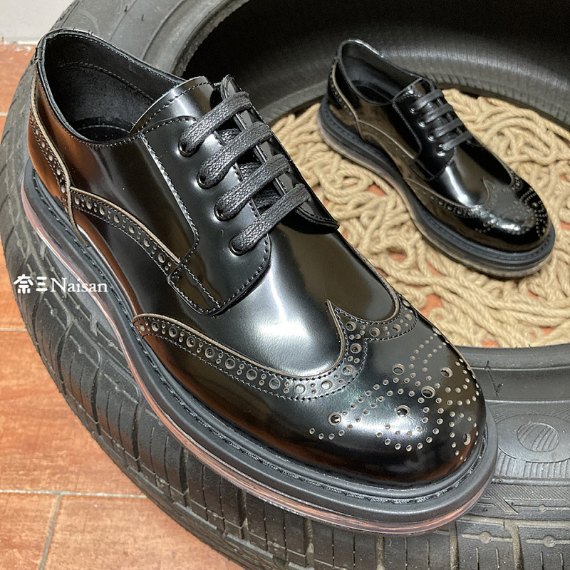 ▶ 005 Prada Loafers, photo 1