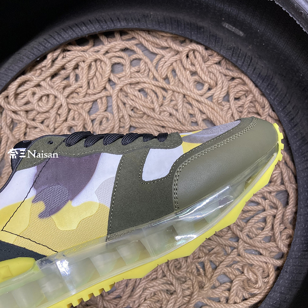 ▶ Valentino Sneakers - Image 12