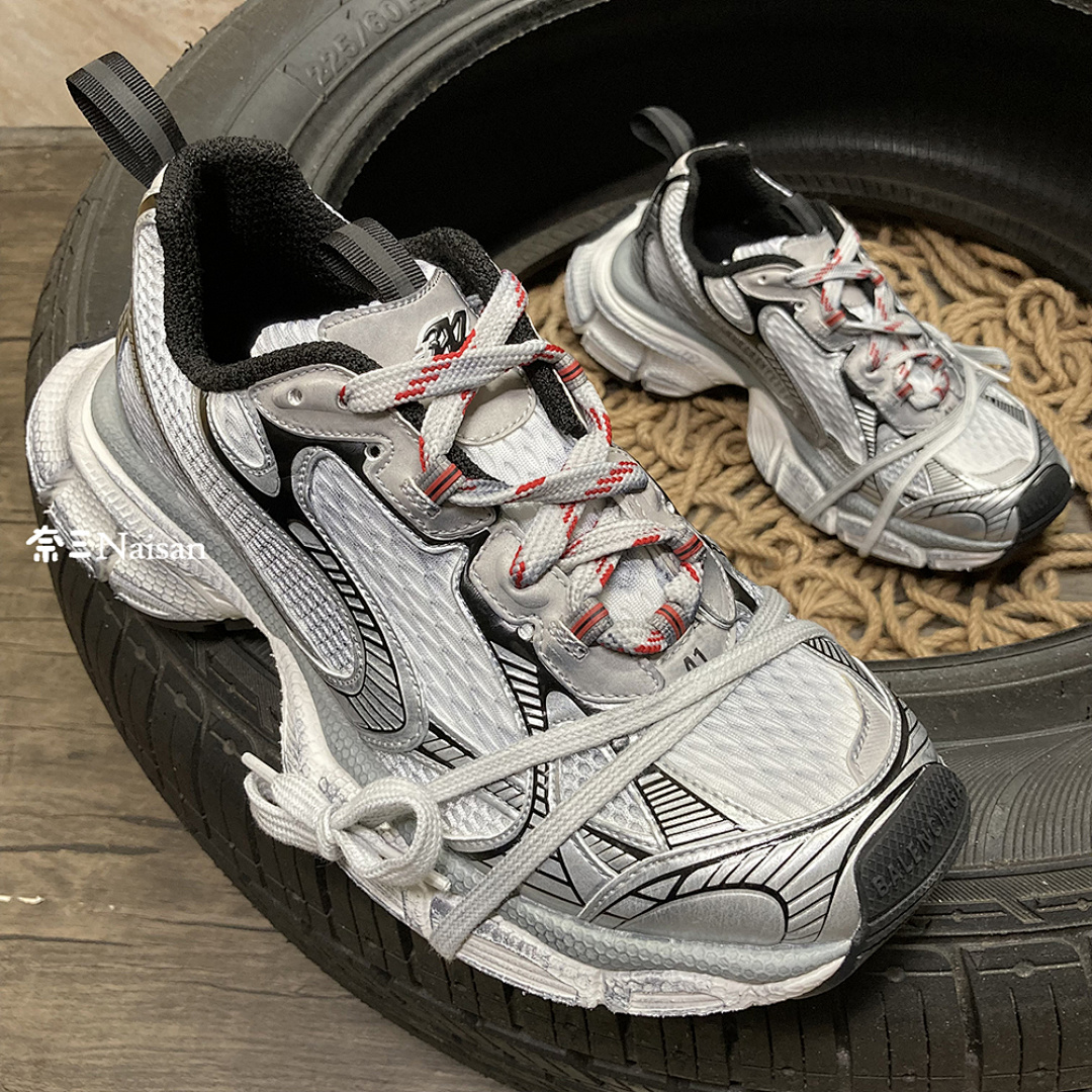 ▶ Balenciga Sneaker, photo 1