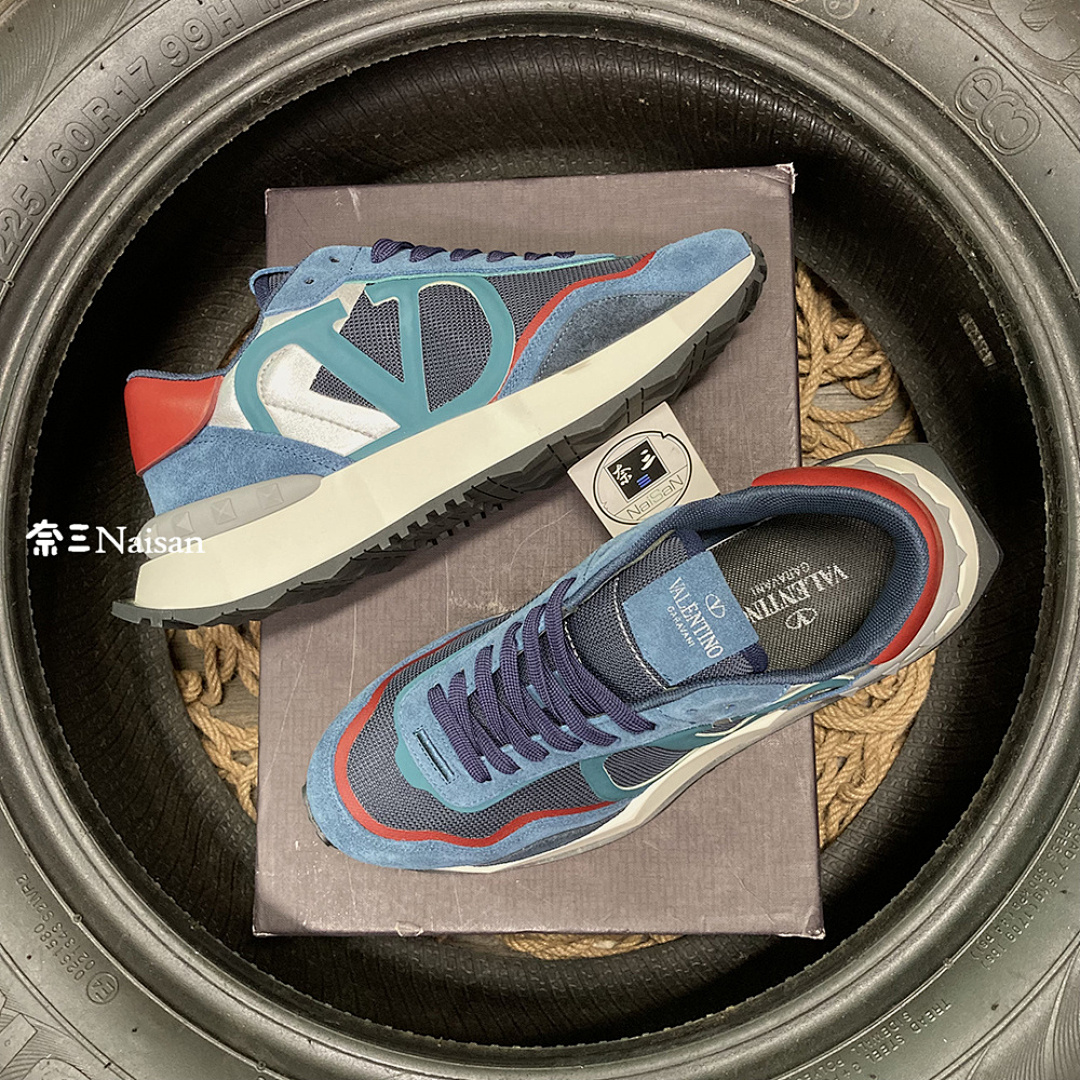 ▶ Valentino Sneakers - Image 2