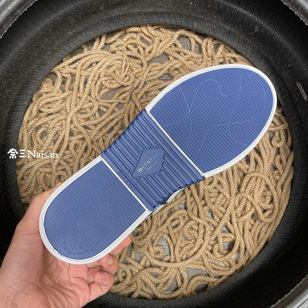 ▶ VL7N SNEAKER - Image 15
