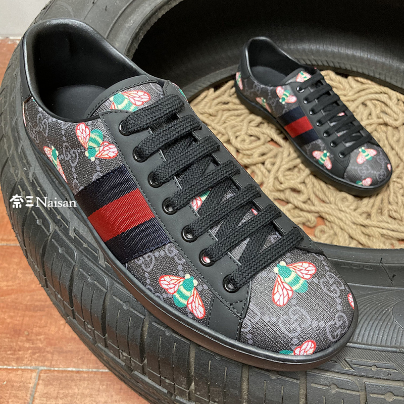 ▶ Gucci Bee Print Ace Sneaker, photo 1