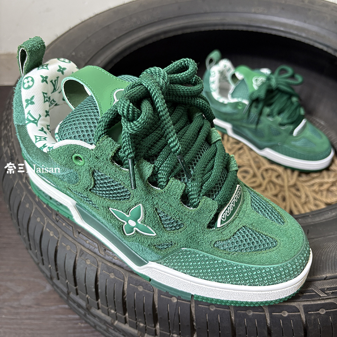 ▶ LV Skate Trainers, photo 1