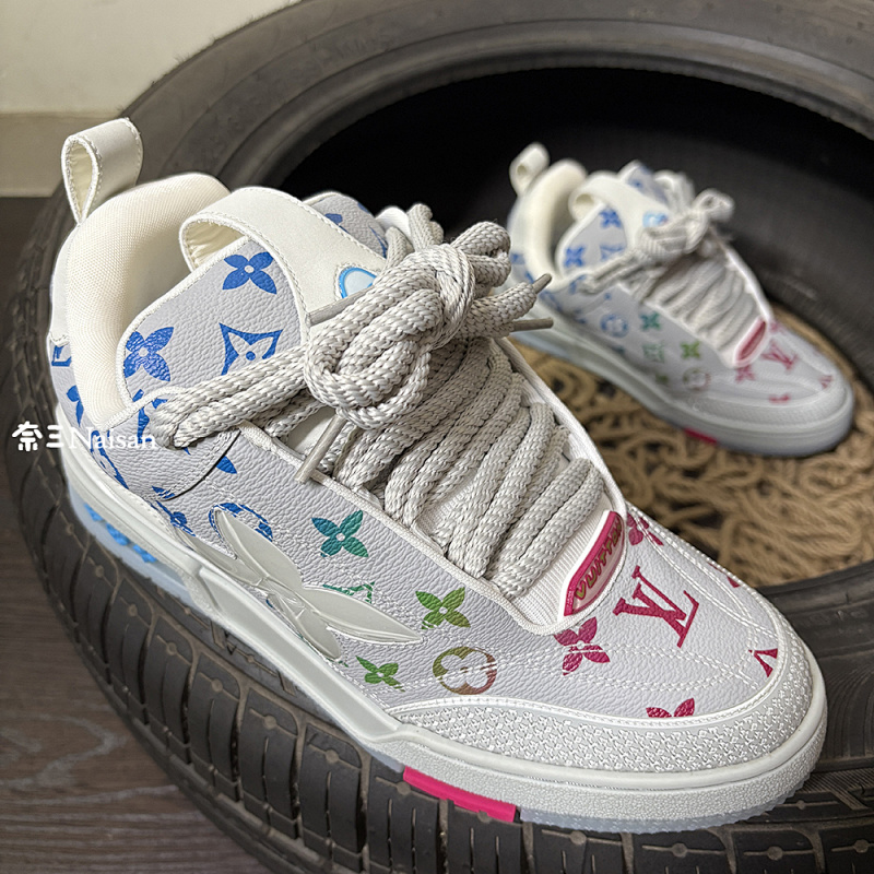 ▶ LV Skate Trainers, photo 1