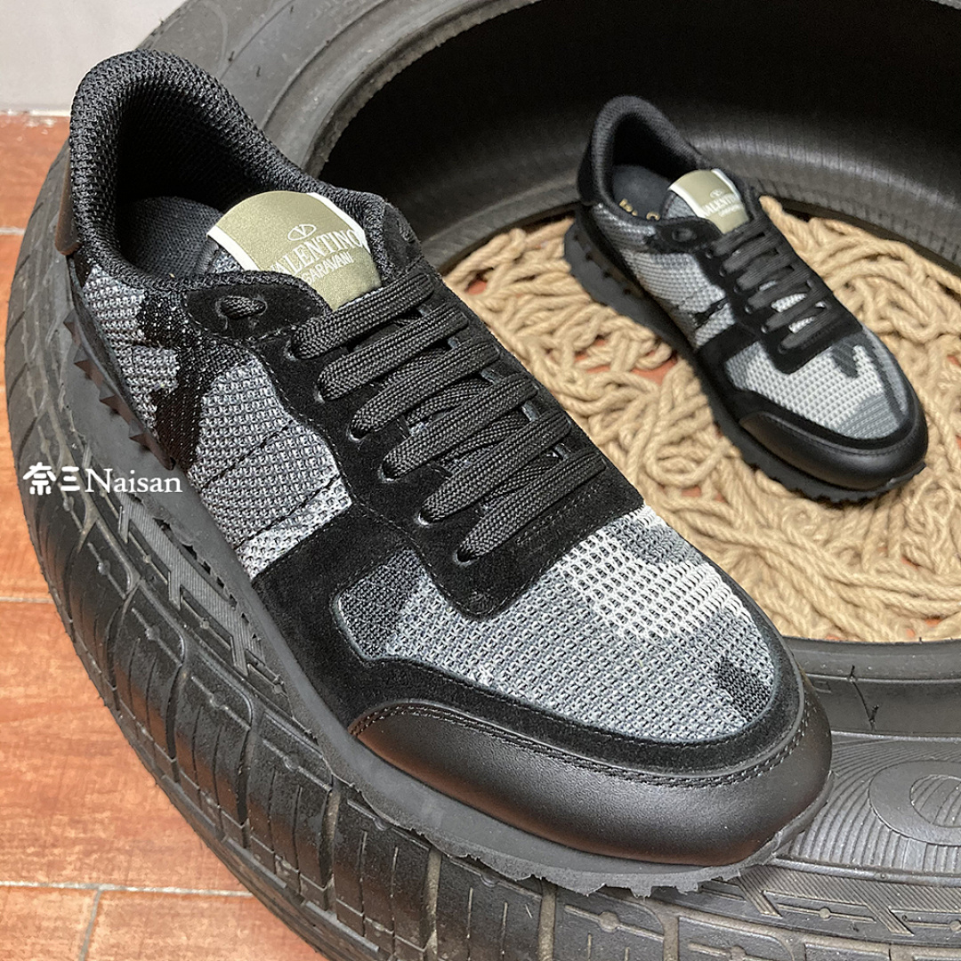 ▶ ROCKRUNNER