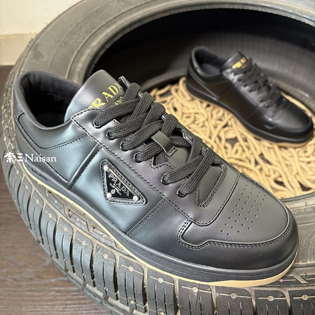 ▶ town Leather Sneakers, photo 1