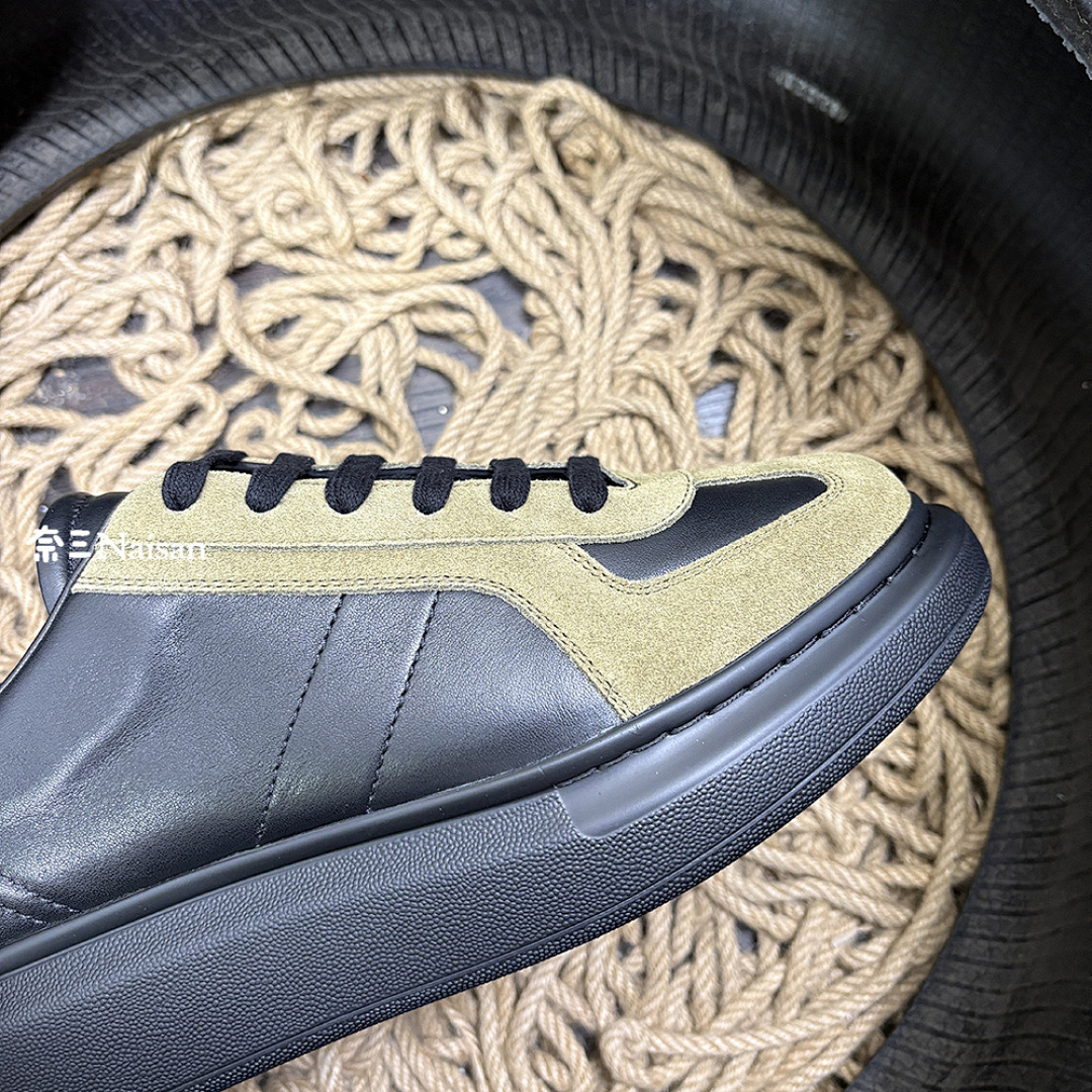 ▶ Alexander McQueen Retro Sneaker - Image 14