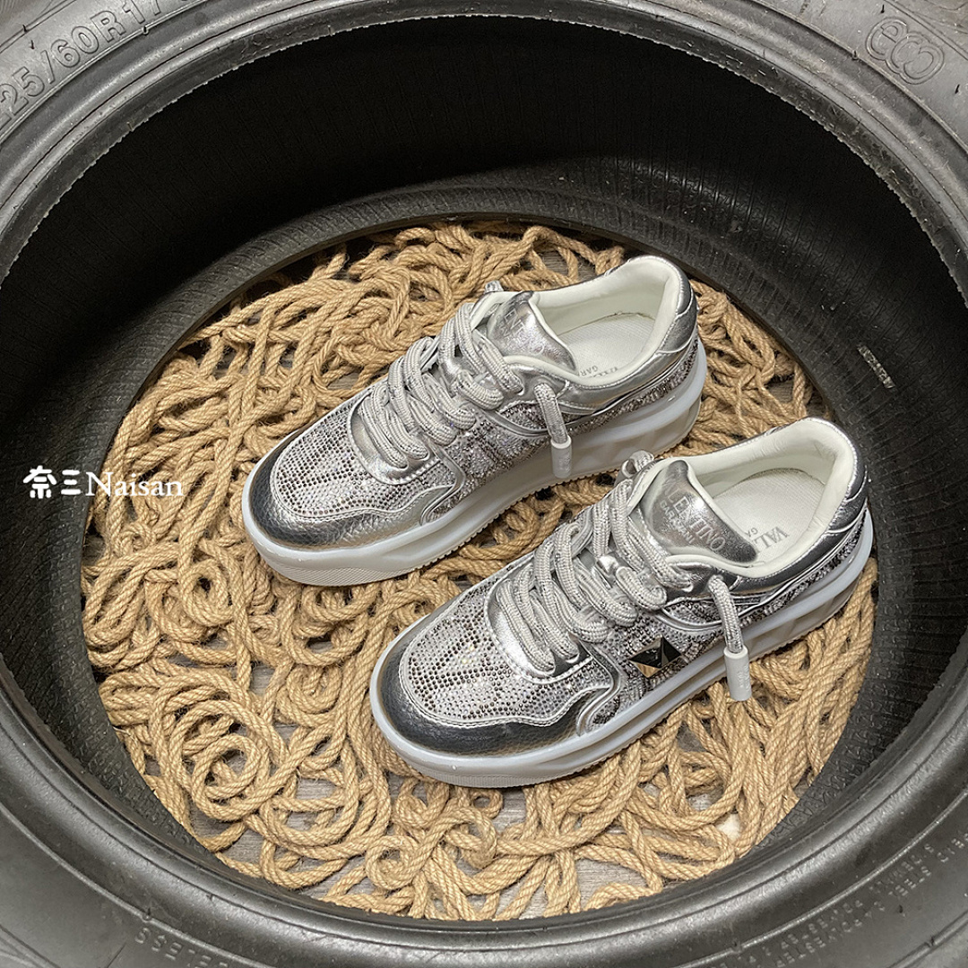 On Running ONE STUD XL NAPPA LEATHER LOW-TOP - Image 7