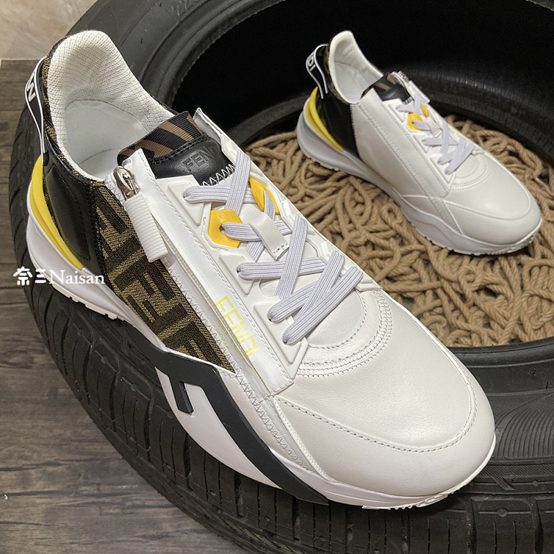 ▶ Flow Sneakers, photo 1