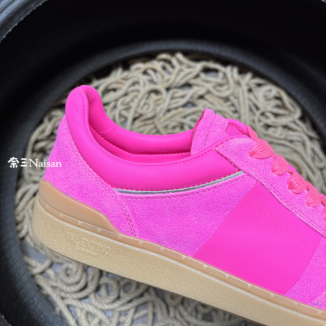 ▶ UPVILLAGE LOW - Image 11