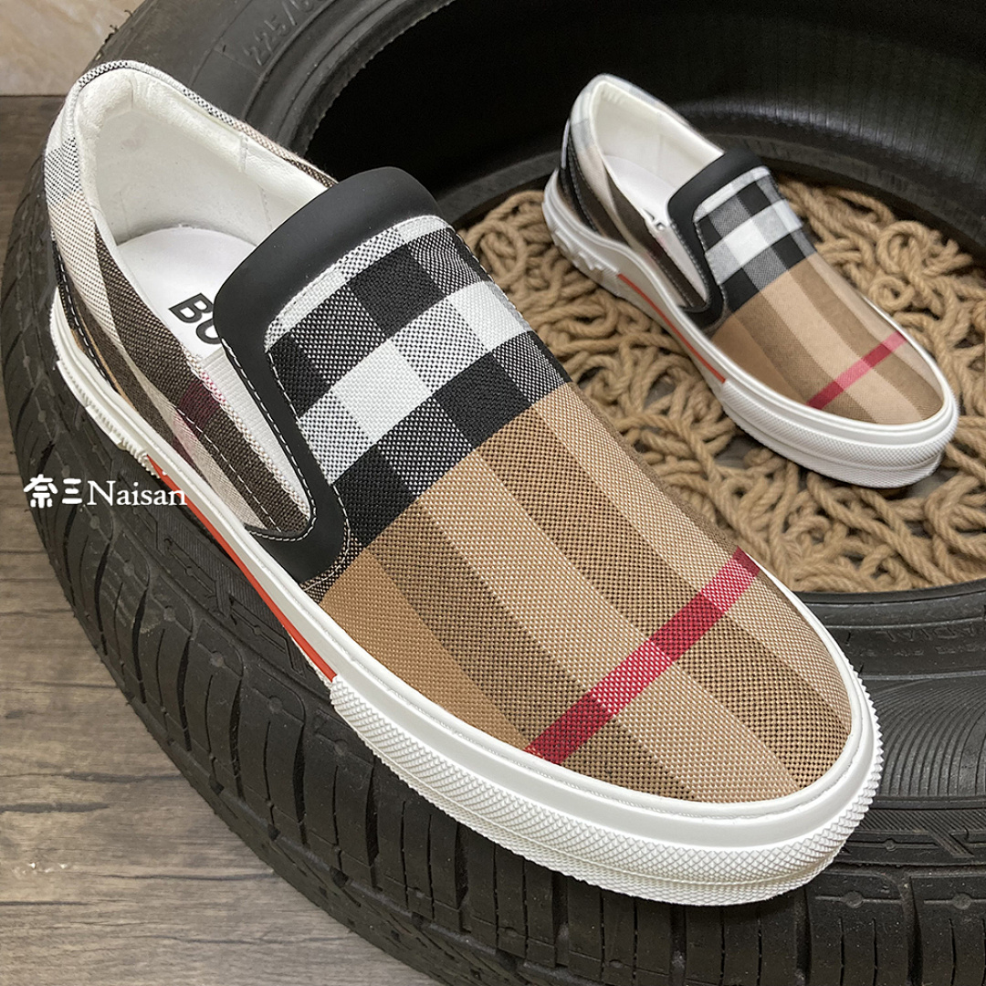 ▶ Burberry Sneakers, photo 1