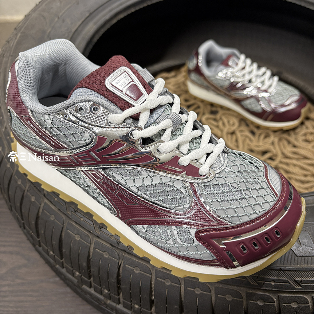 ▶ Orbit Sneaker, photo 1