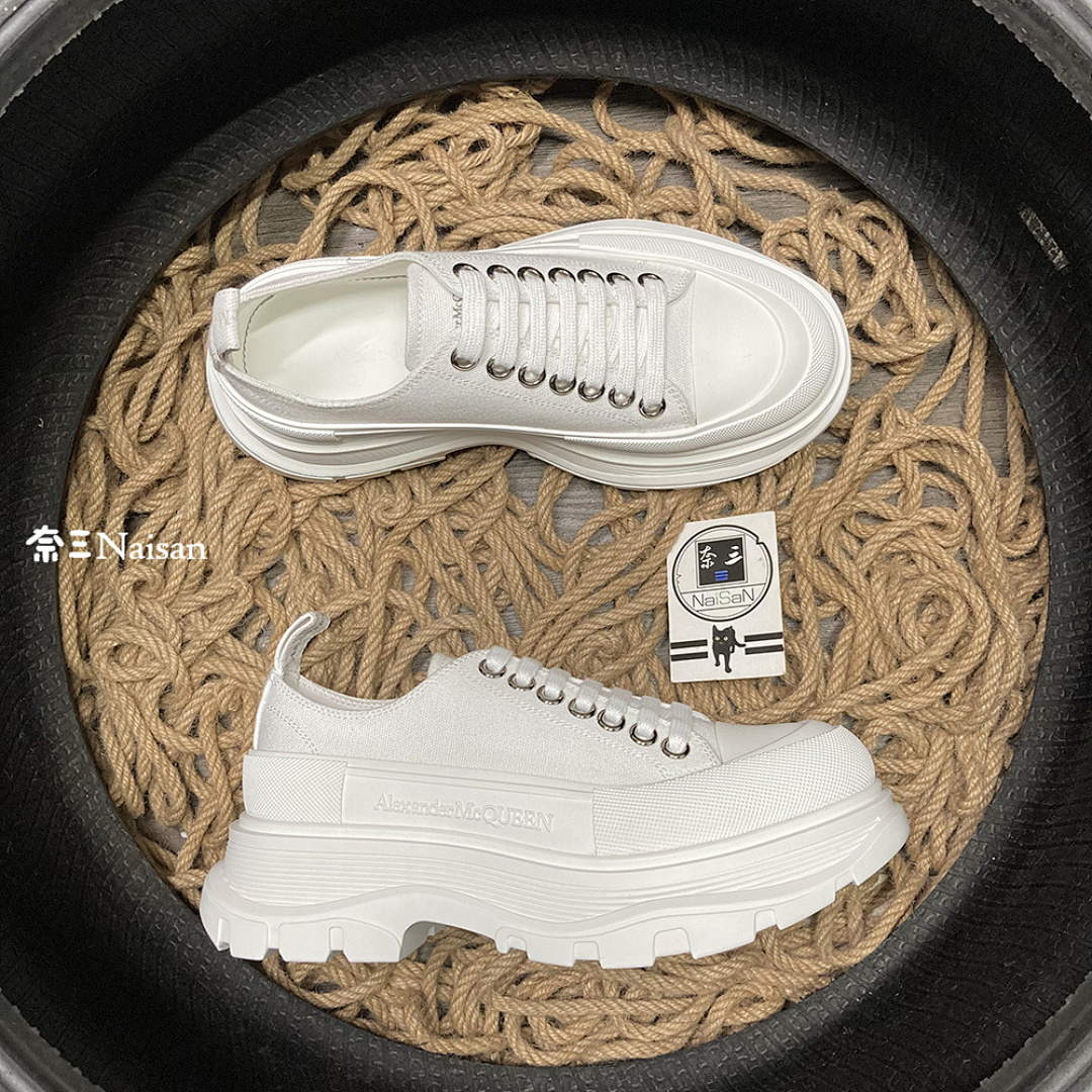▶ Alexander McQueen TREAD SLICK LACE UP Sneaker - Image 4