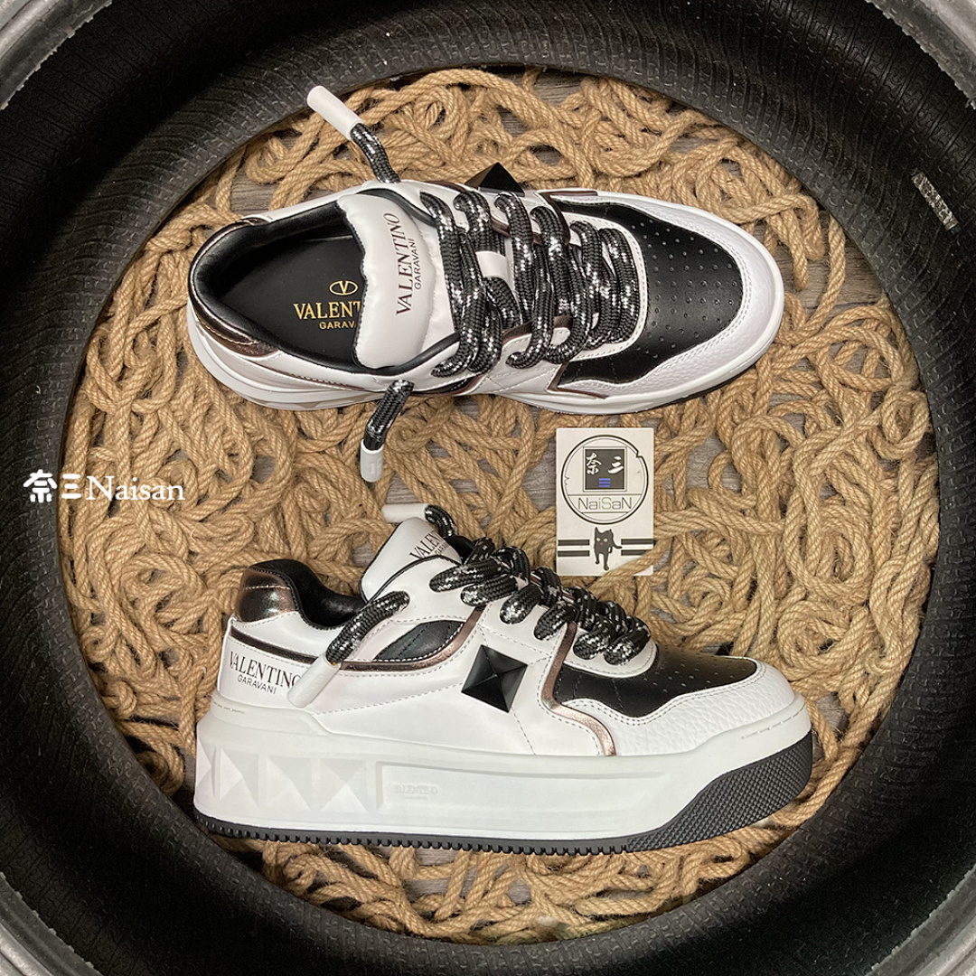 On Running ONE STUD XL NAPPA LEATHER LOW-TOP - Image 4