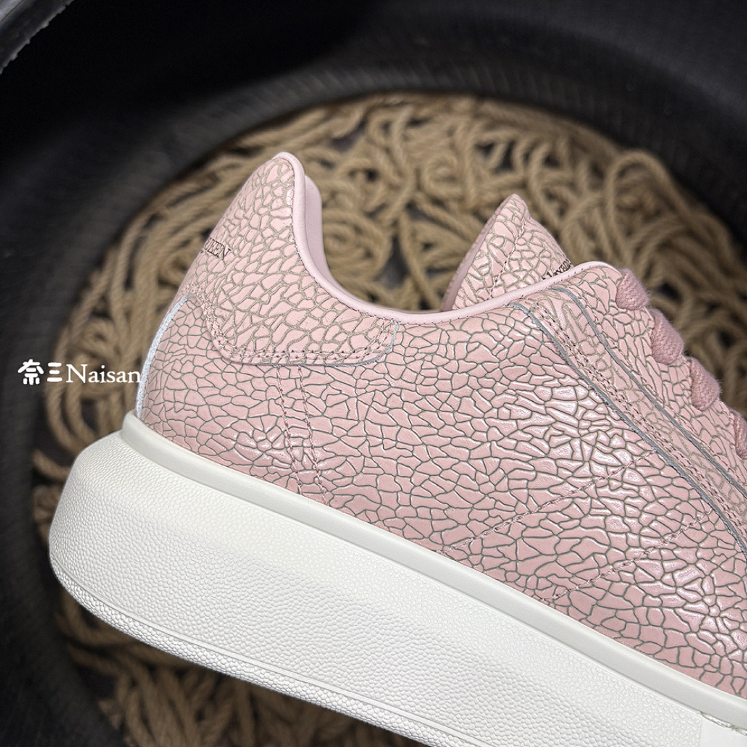 ▶ Alexander McQueen Retro Sneaker - Image 13