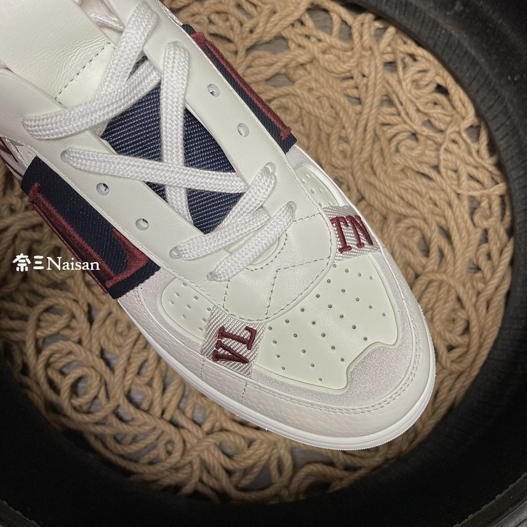 ▶ VL7N SNEAKER - Image 14